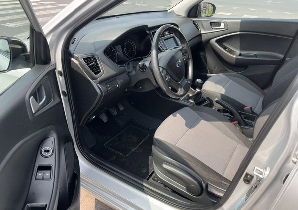 Hyundai i20 cena 46500 przebieg: 56000, rok produkcji 2019 z Piotrków Trybunalski małe 254